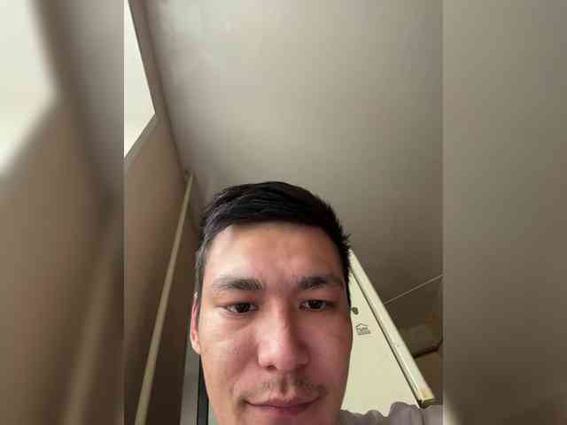 Dikii-vano Live Webcam on BongaCams