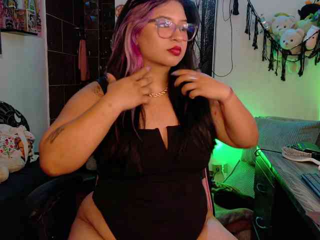 Mollyshake11 webcam
