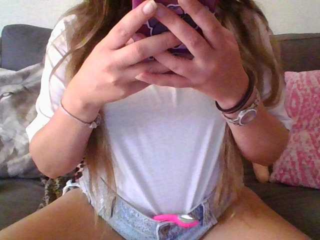 Kitty21 live webcam show