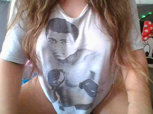 SpanishGirl21 webcam