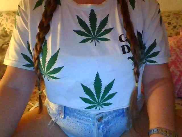 SpanishGirl21 webcam
