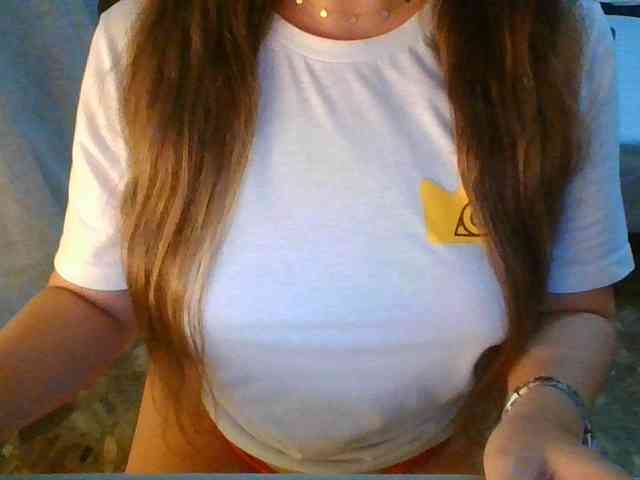 SpanishGirl21 webcam