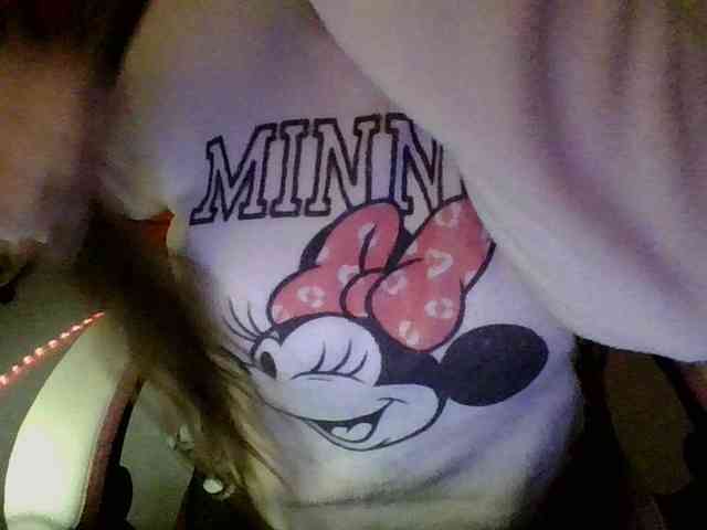 SpanishGirl21 webcam