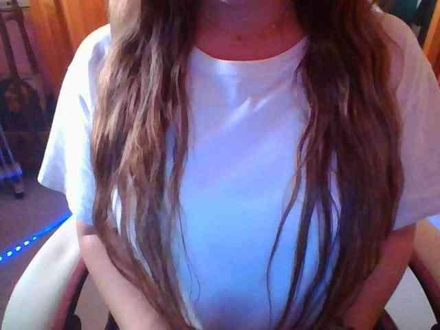 SpanishGirl21 webcam