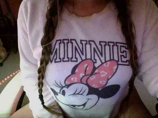 SpanishGirl21 webcam