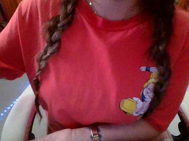 This model is live right now. Kitty21