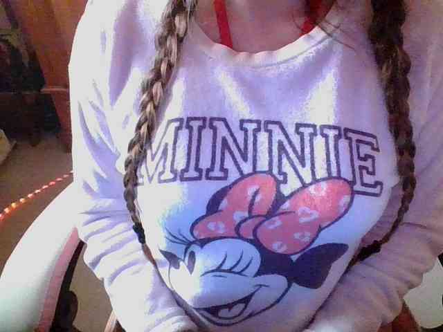 SpanishGirl21 webcam