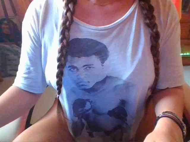 SpanishGirl21 webcam