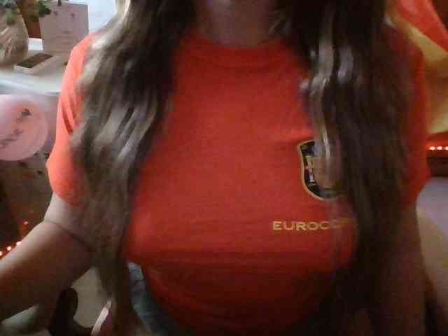 SpanishGirl21 webcam