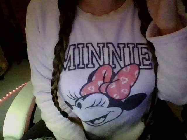 SpanishGirl21 webcam