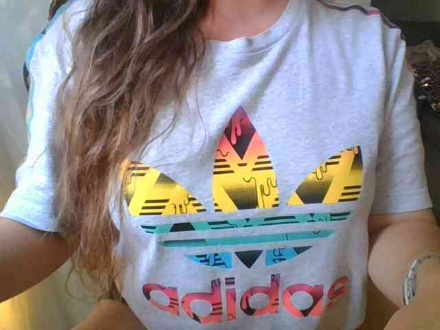 SpanishGirl21 webcam