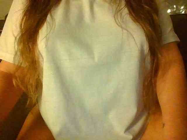 SpanishGirl21 webcam