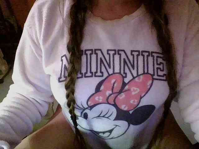 SpanishGirl21 webcam