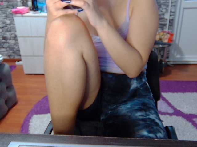 Mary00 live cam preview