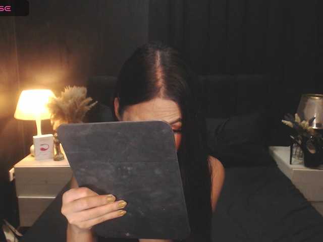 xKeriaRoyce live webcam show