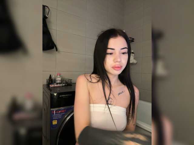 -dkny- live webcam show