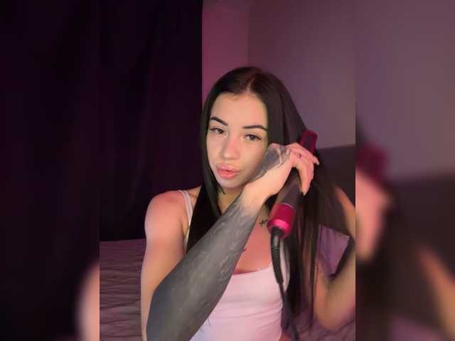 -dkny- live webcam show