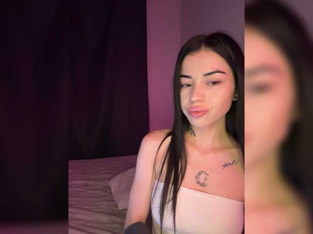 -dkny- live cam on BongaCams