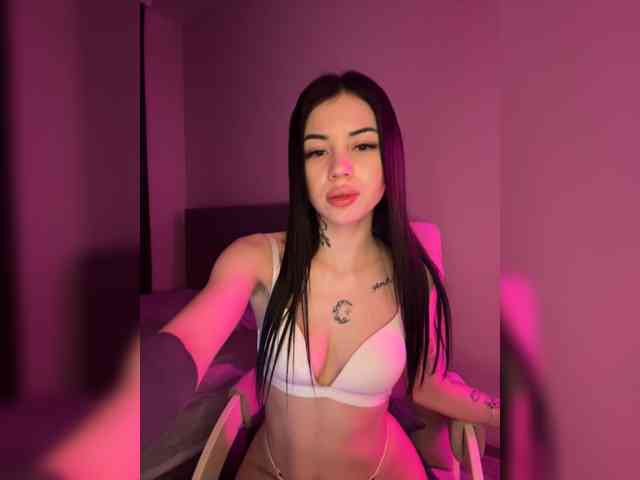 -dkny- webcam