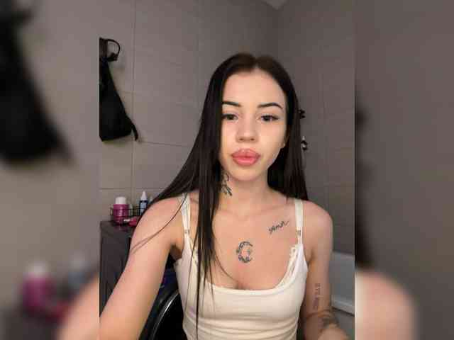 -dkny- webcam