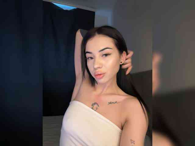 -dkny- webcam