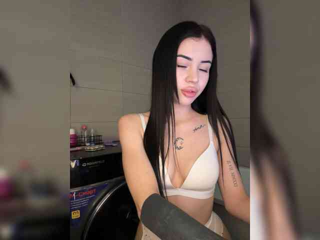 -dkny- webcam