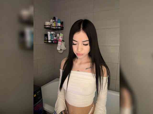 -dkny- webcam