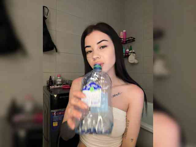 -dkny- webcam