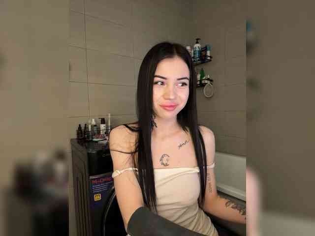 -dkny- webcam