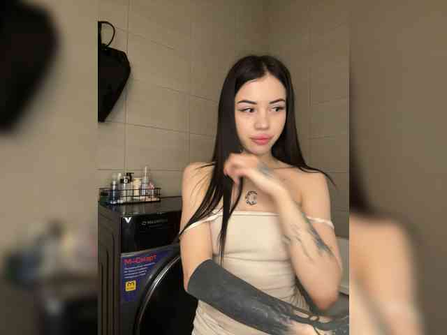 -dkny- webcam
