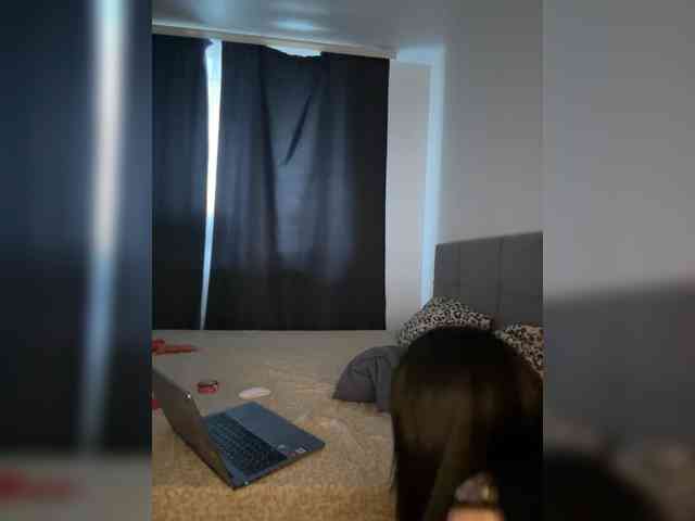 -dkny- webcam