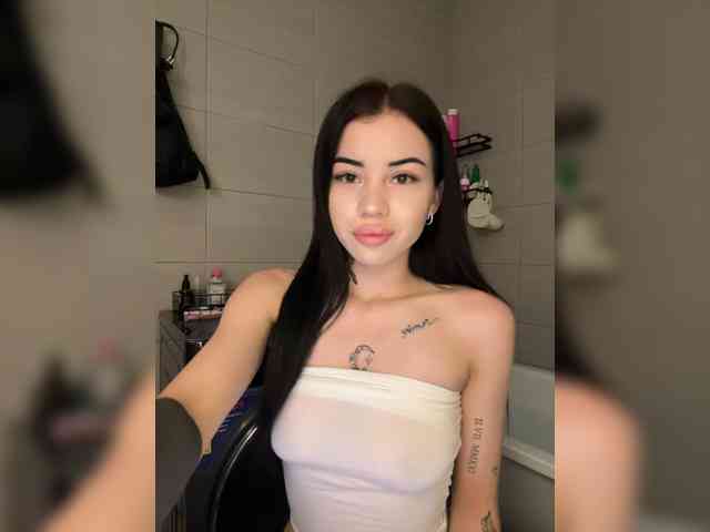 -dkny- webcam
