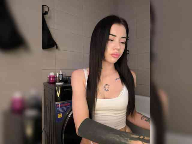 -dkny- webcam