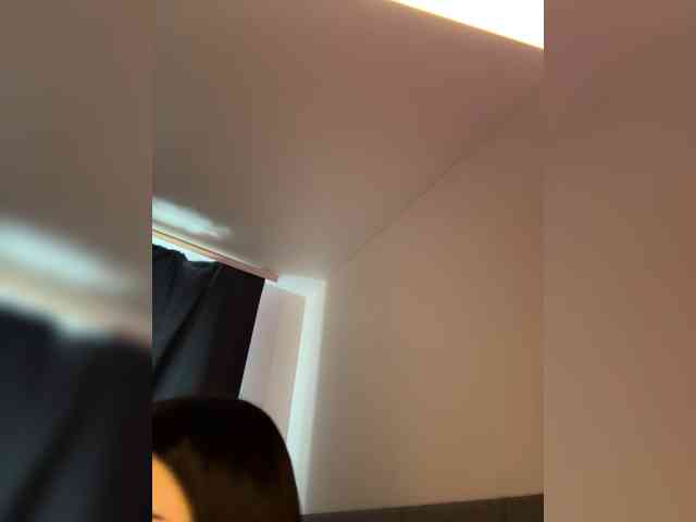-dkny- webcam