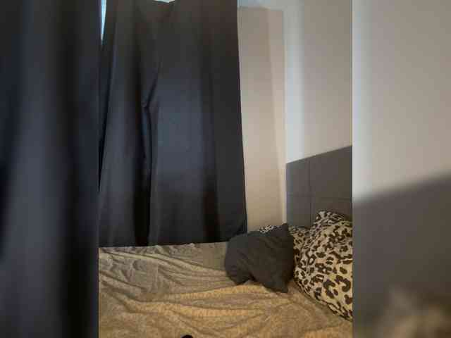-dkny- webcam