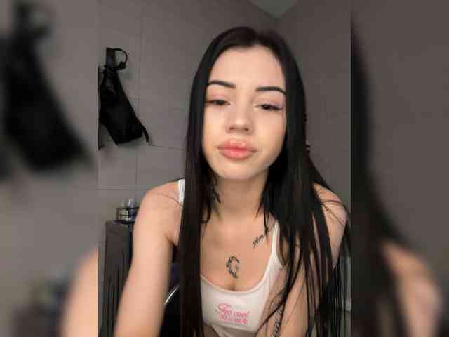 -dkny- webcam