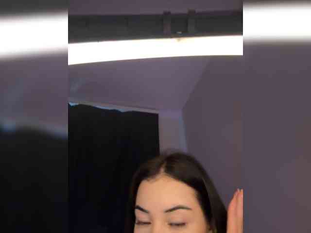 -dkny- webcam