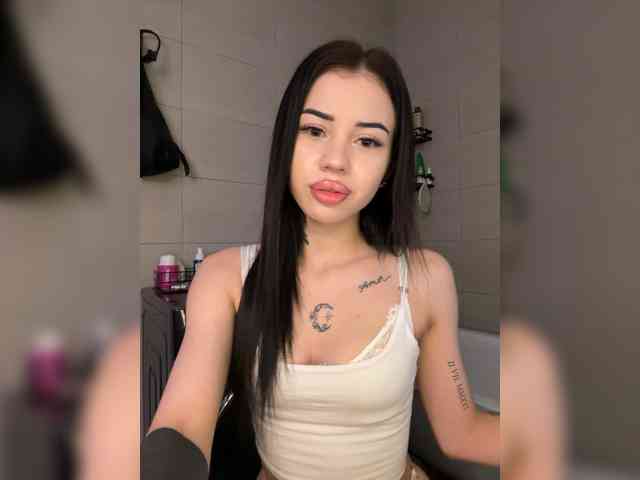 -dkny- webcam
