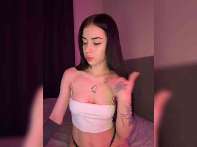 -dkny- Sex Cam Show