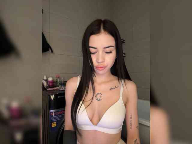 -dkny- webcam