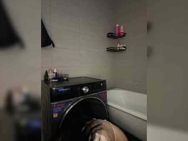 -dkny- webcam