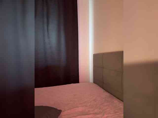-dkny- webcam