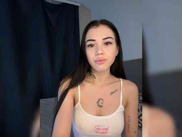 -dkny- webcam