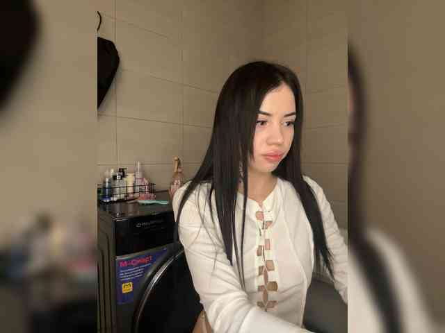 -dkny- webcam
