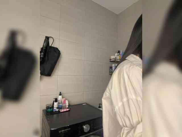 -dkny- webcam