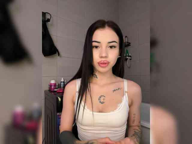 -dkny- webcam