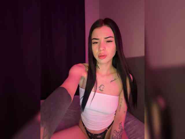-dkny- webcam