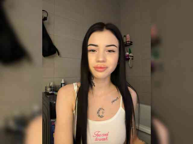 -dkny- webcam