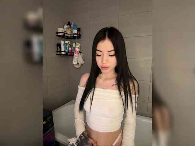 -dkny- webcam