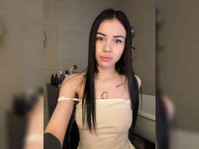 -dkny- webcam